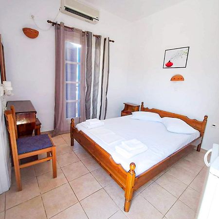 Hotel Sifneiko Arxontiko Fáros Habitación foto