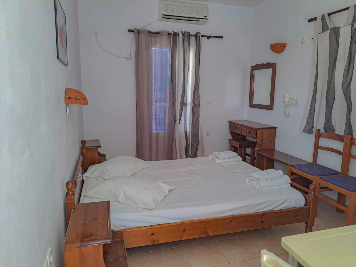 Hotel Sifneiko Arxontiko Fáros Habitación foto